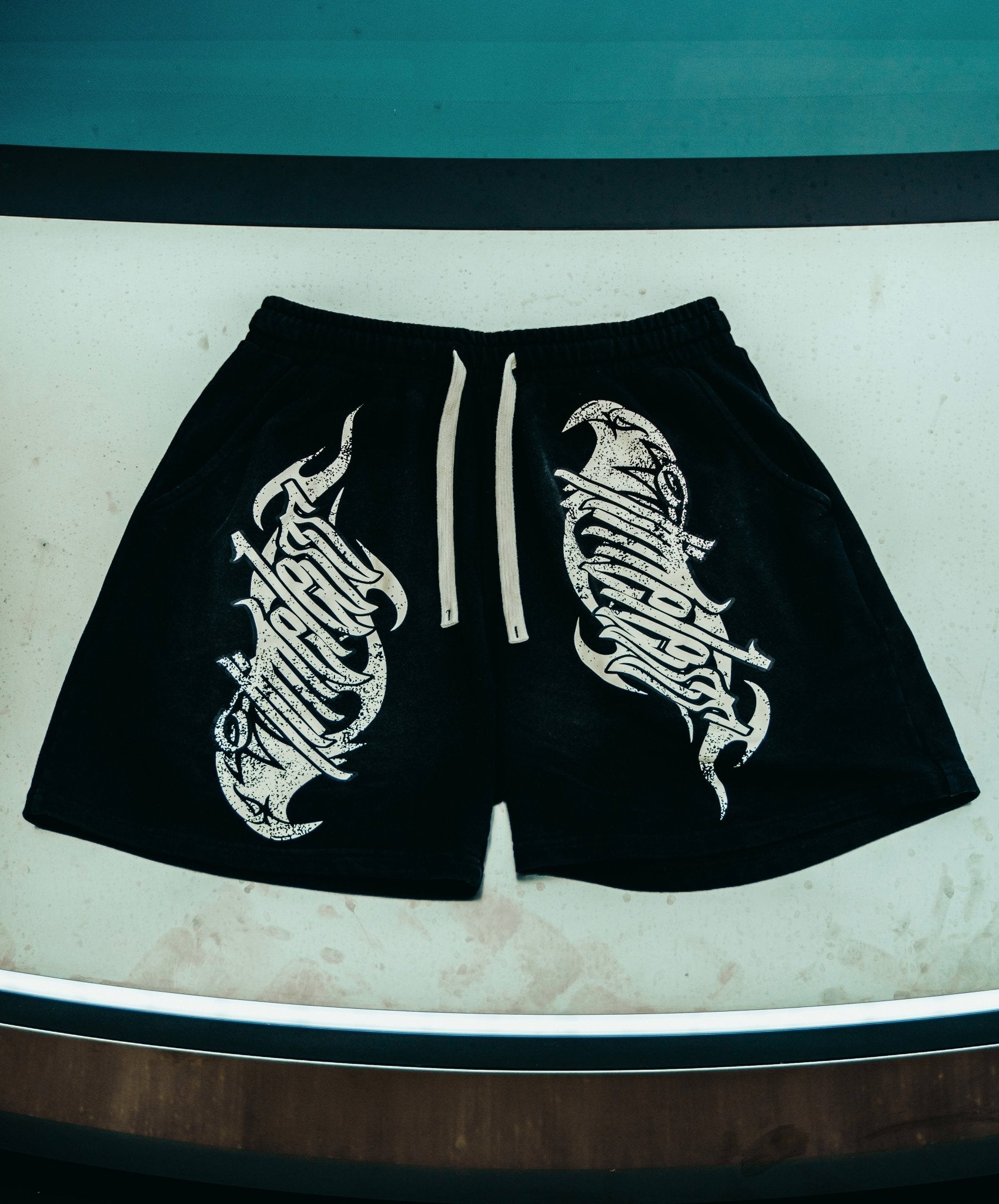 Black eagle "Timeless" shorts